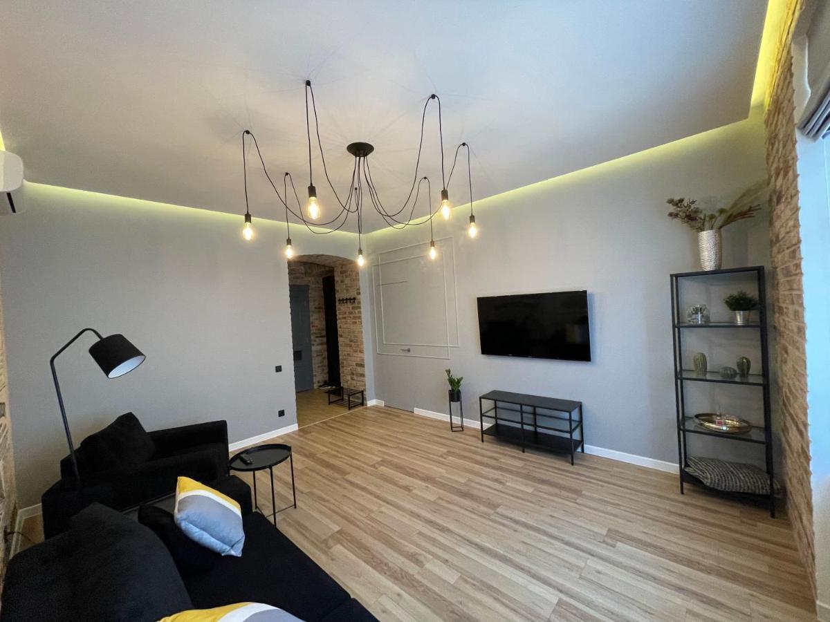 تشيرنيفتسي Apartment Centre Inn المظهر الخارجي الصورة