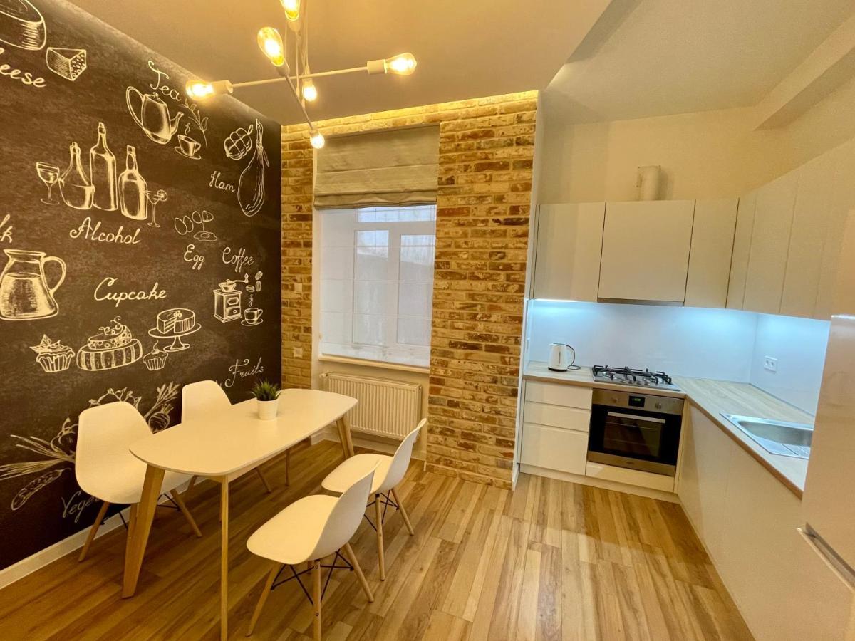 تشيرنيفتسي Apartment Centre Inn المظهر الخارجي الصورة